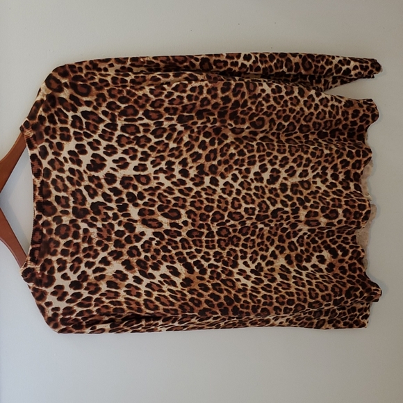 Torrid Button Front Leopard Print Cotton Cardigan 1X - Picture 4 of 11